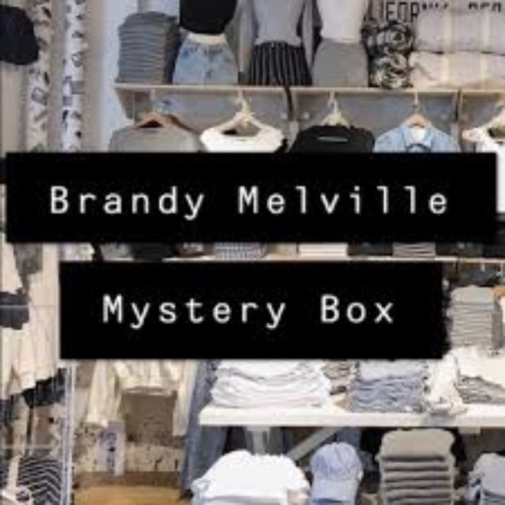 BRANDY MELVILLE MYSTERY BOX!